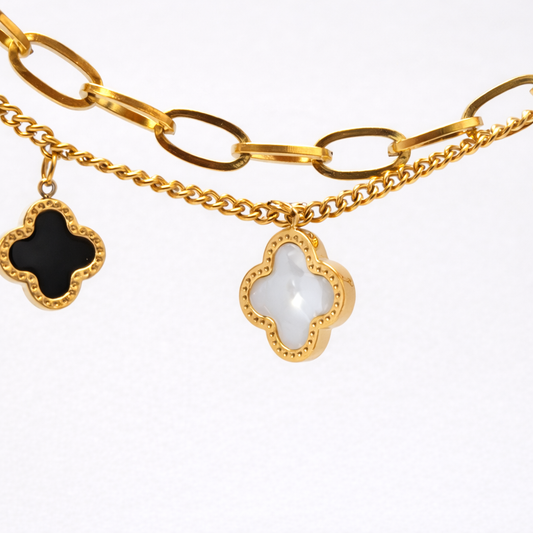 Pulsera Doble Trébol para Mujer en Oro Laminado 18K – Diseño Fino y Detallado