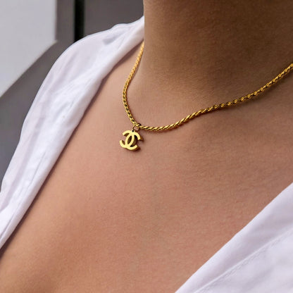 Cadena CH para Mujer en Oro Laminado 18K – Estilo Exclusivo