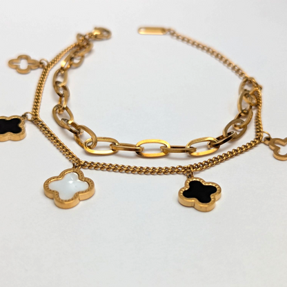 Pulsera Doble Trébol para Mujer en Oro Laminado 18K – Diseño Fino y Detallado