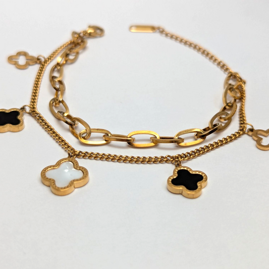 Pulsera Doble Trébol para Mujer en Oro Laminado 18K – Diseño Fino y Detallado