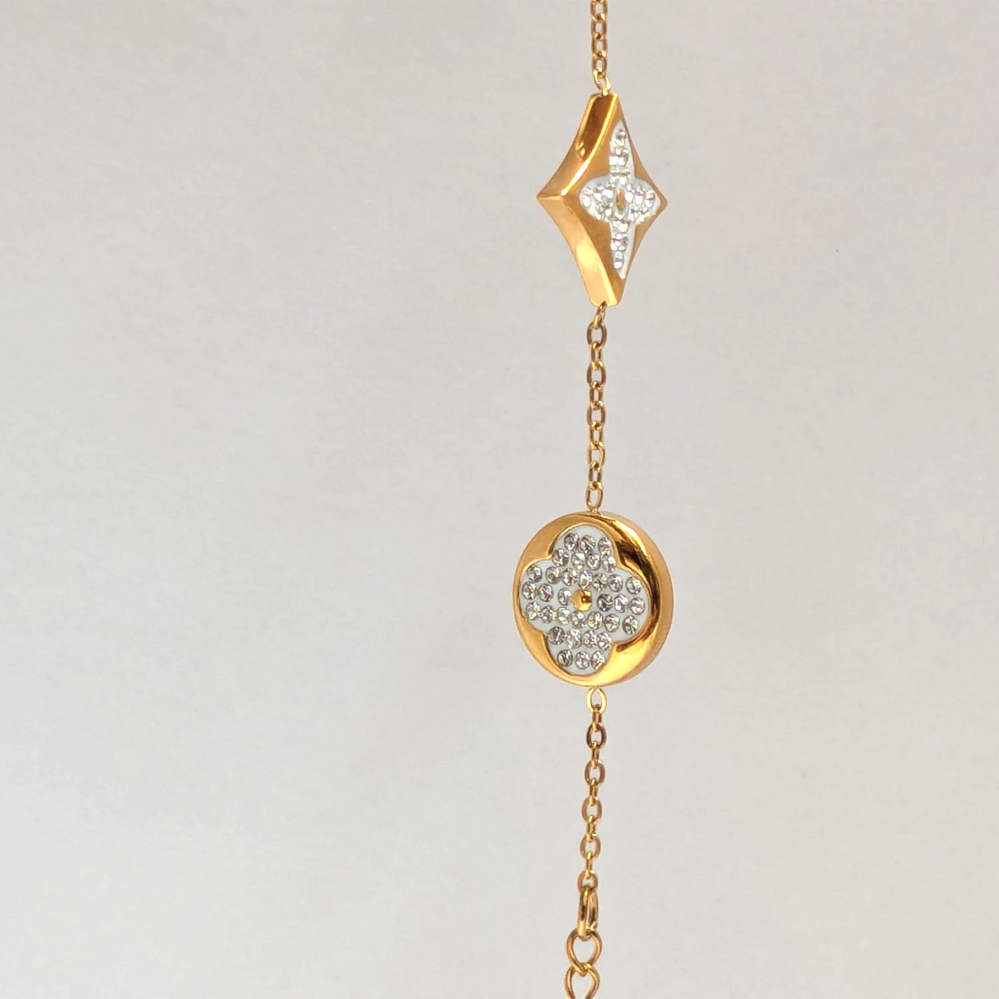 Pulsera Trébol en Oro Laminado 18K – Mujer