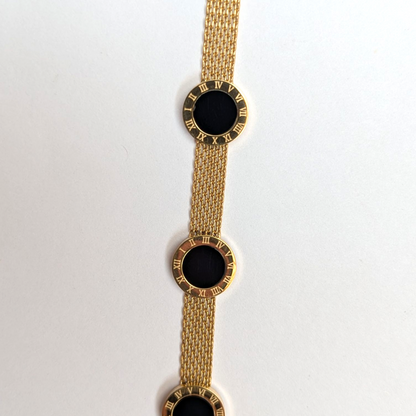 Pulsera Chinesca Black para Mujer – Oro Laminado 18K
