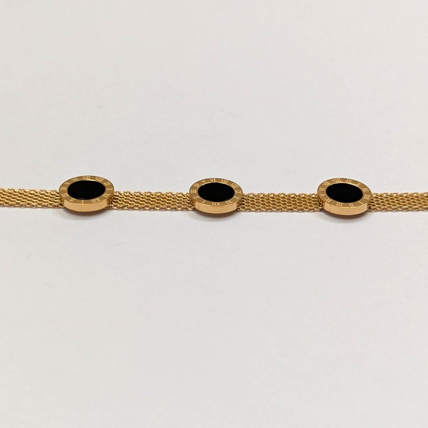 Pulsera Chinesca Black para Mujer – Oro Laminado 18K