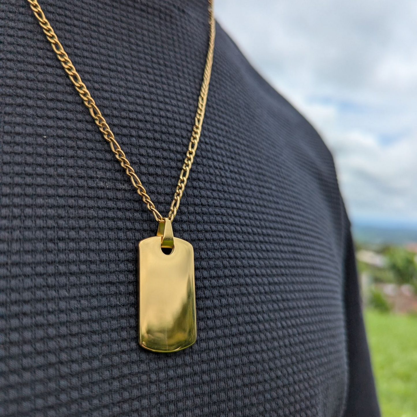 Dije Militar Grabable en Oro Laminado 18K – Hombre