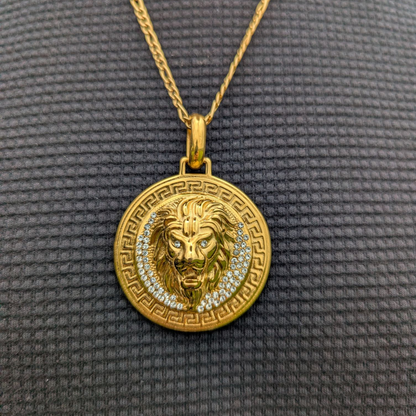 Dije León con Cristales – Oro Laminado 18K |  3.5 cm / 5.5 cm